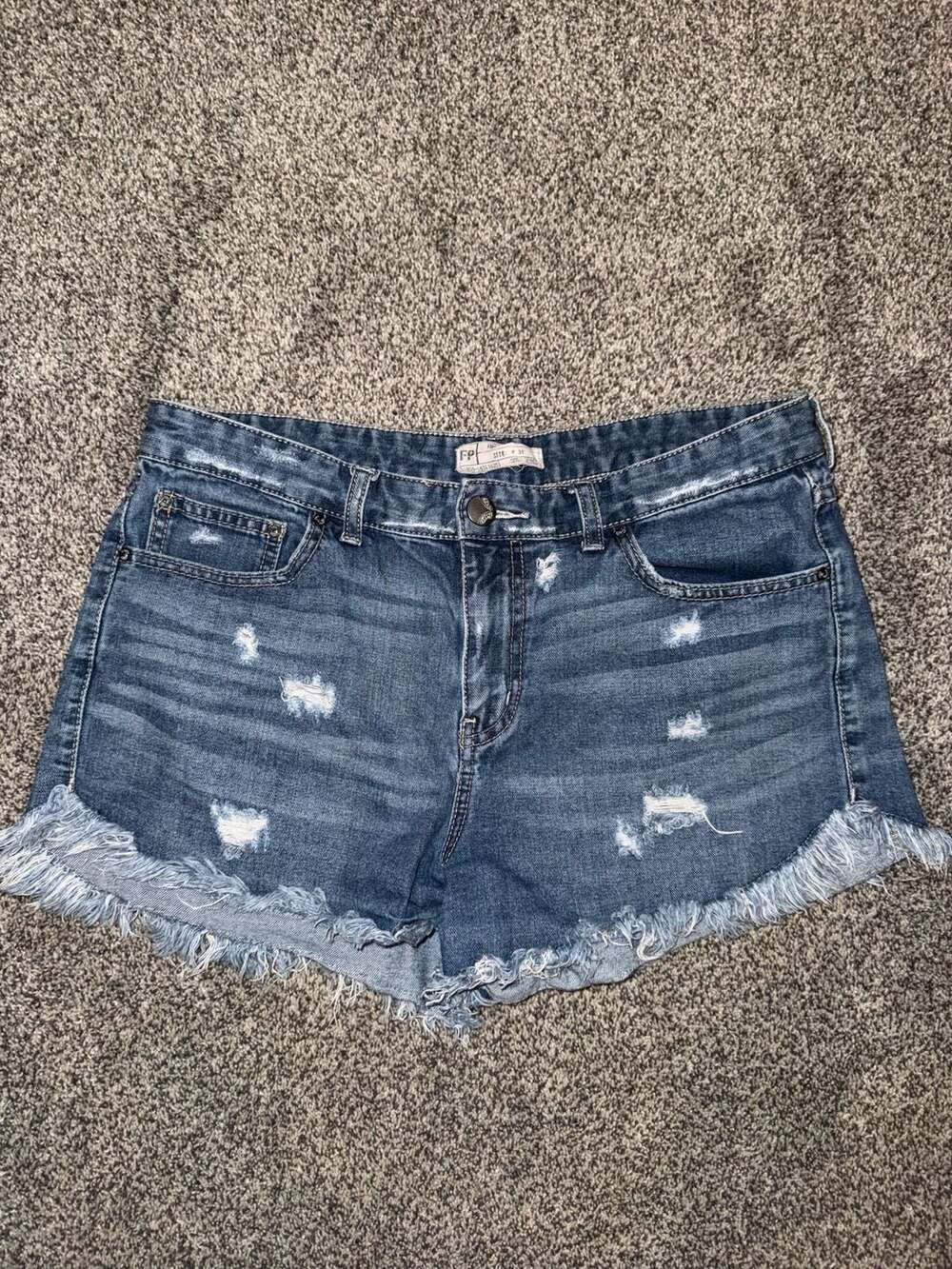 Free People Distressed Denim Cutoff Shorts Size 31